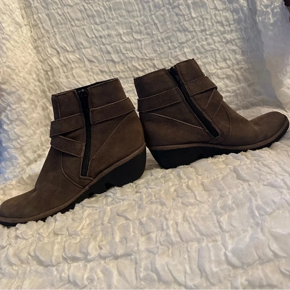 Brown Suede Wedge Ankle Boots Buckle Comfort Booties Size 6